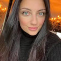 Mia H